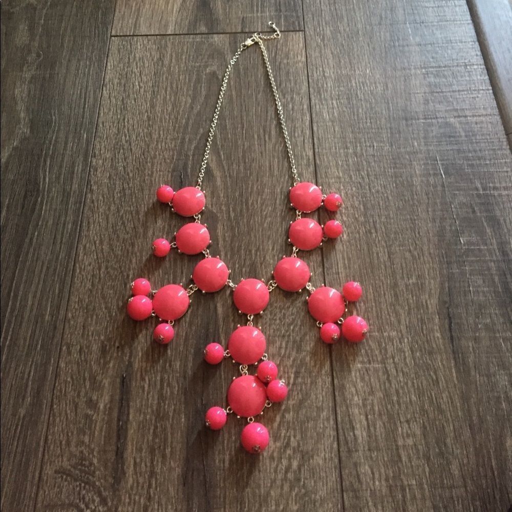 ‎Light Coral Necklace